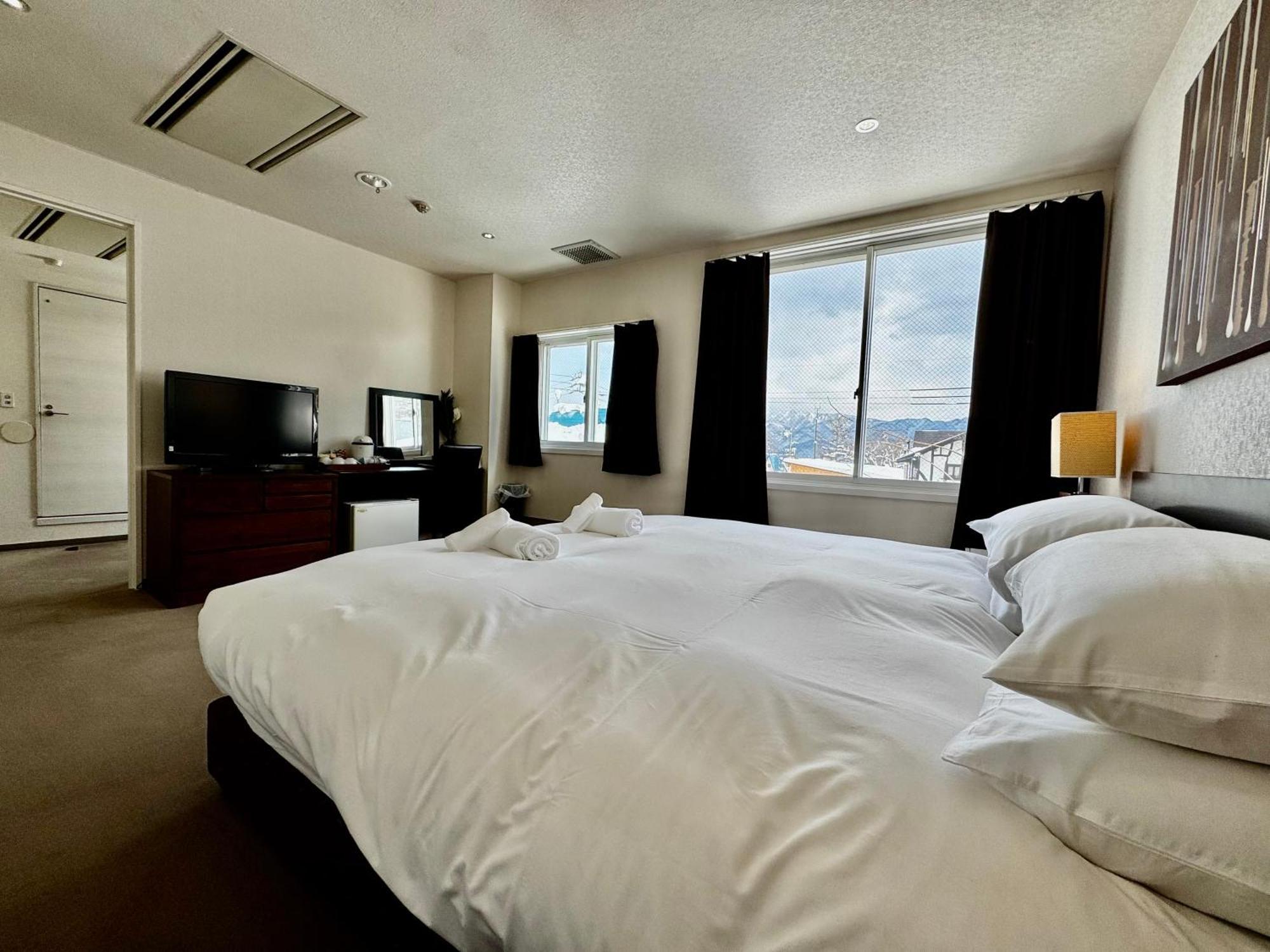 Hakuba Echo Hotel And Apartments Экстерьер фото